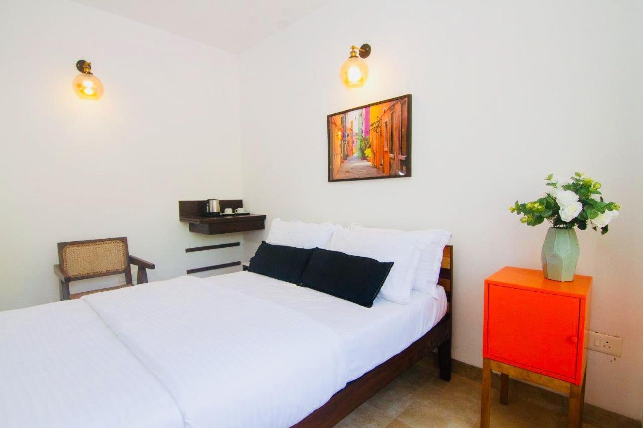 Half Hotel, קלנגוטה מראה חיצוני תמונה