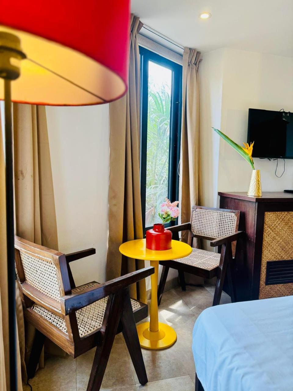 Half Hotel, קלנגוטה מראה חיצוני תמונה